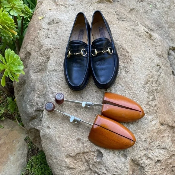 靴 90s Gucci Horsebit Loafers How the Gucci Loafer Became the Original It Shoe